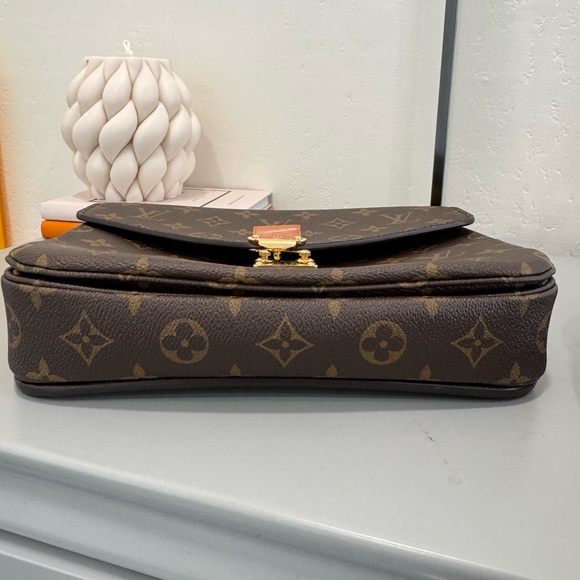 Louis Vuitton Brown Métis Pouchette Monogram Bag - Picture 6 of 11